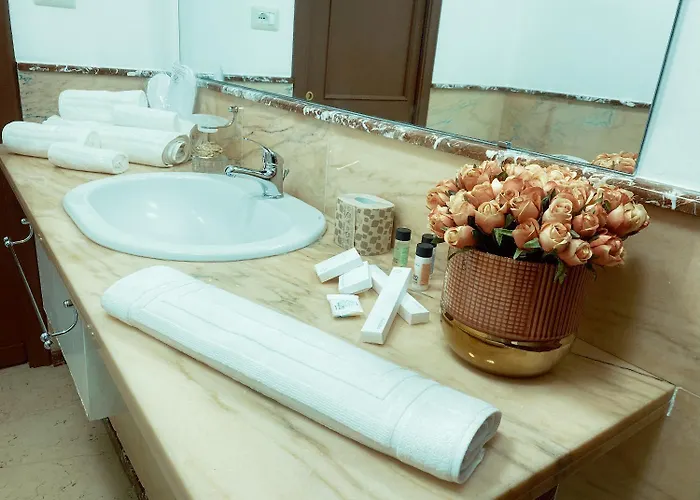 Allure Palace
