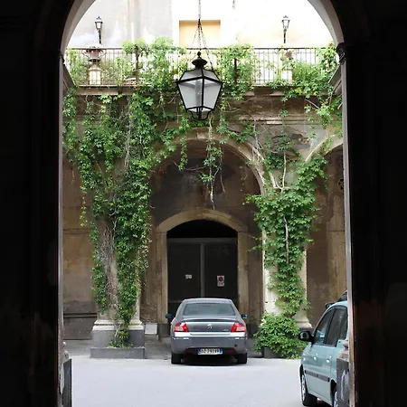 Allure Palace Panzió