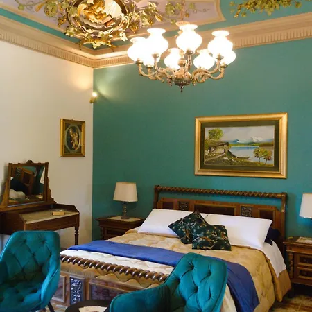 Allure Palace Panzió 4*