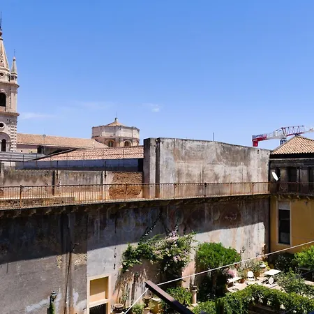 Allure Palace Panzió 4*