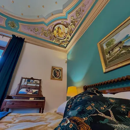 Allure Palace Panzió